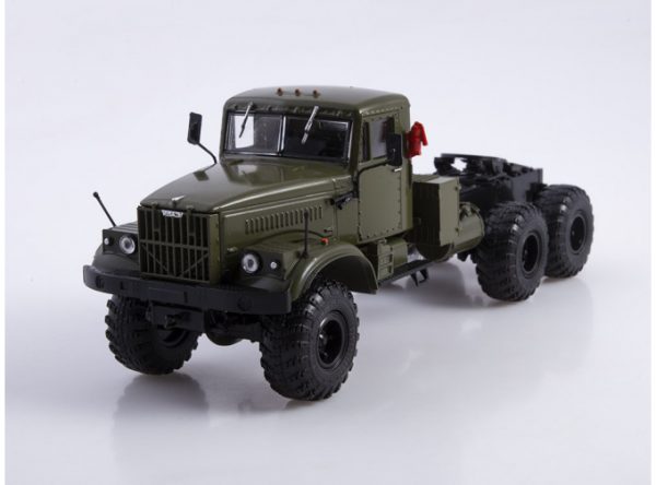 KRAZ-255V đầu kéo quân sự