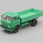 MAZ-500 xe tải xanh lá nhạt