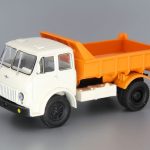 MAZ-503B xe ben trắng