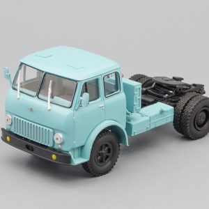 MAZ-504A đầu kéo xanh da trời