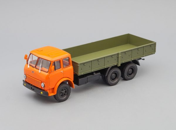 MAZ-514 xe tải cam