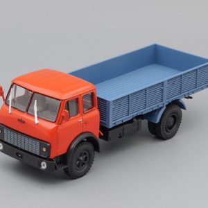 MAZ-5335 xe tải đỏ