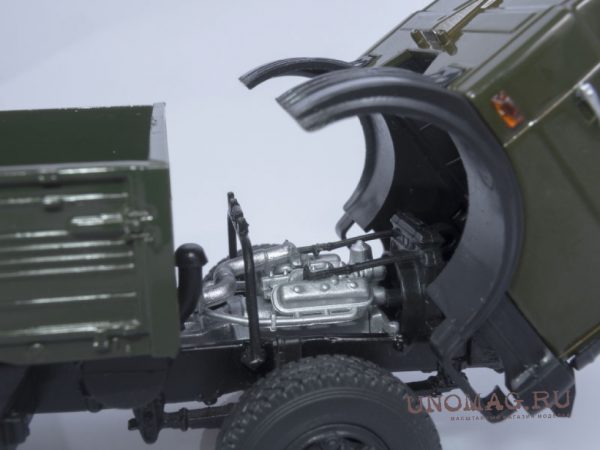 MAZ-5337 xe tải xanh quân đội - Hình ảnh 3