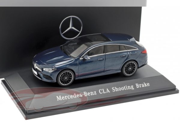 Mercedes-Benz CLA Shooting Brake 2019 (X118) xanh sẫm