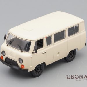UAZ-452V trắng