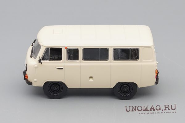 UAZ-452V trắng - Hình ảnh 5