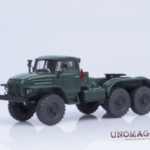 Ural-375 đầu kéo xanh sẫm