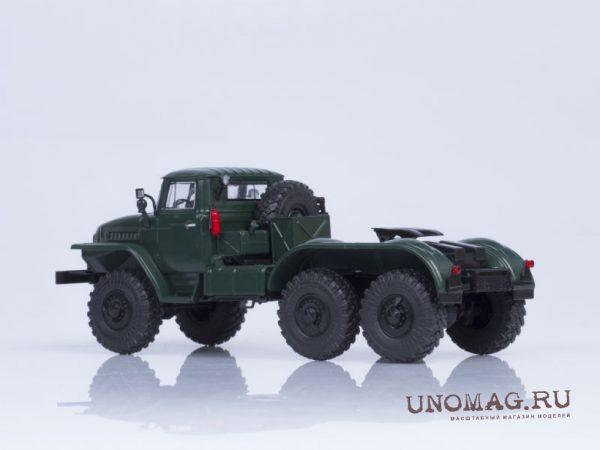 Ural-375 đầu kéo xanh sẫm - Hình ảnh 2