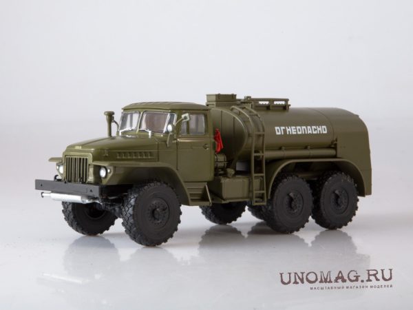 Ural-375 xe xăng dầu TZ-5