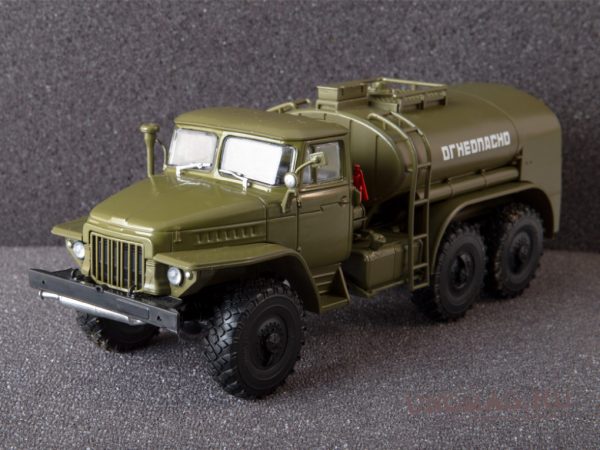 Ural-375 xe xăng dầu TZ-5 - Hình ảnh 3