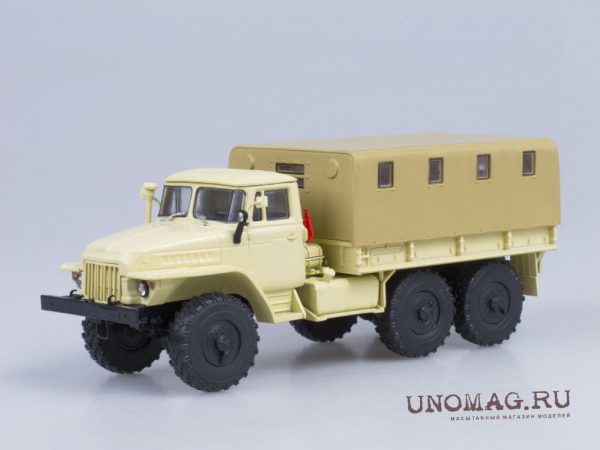 Ural-375D xe tải thùng bạt vàng nhạt