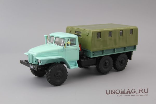 Ural-375D xe tải thùng bạt xanh