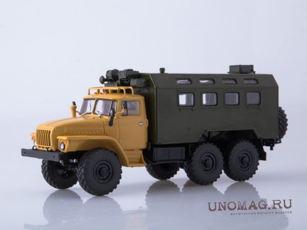 Ural-4320 kung vàng