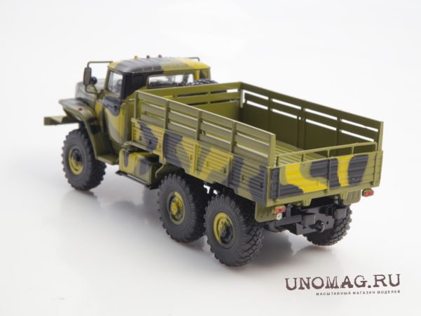 Ural-4320 rằn ri - Hình ảnh 4