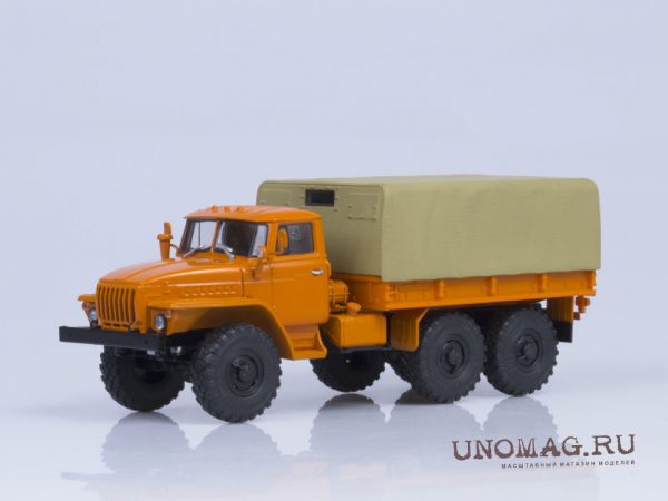 Ural-4320 xe tải thùng bạt cam