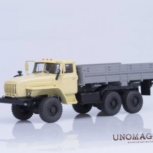 Ural-43202 xe tải vàng nhạt