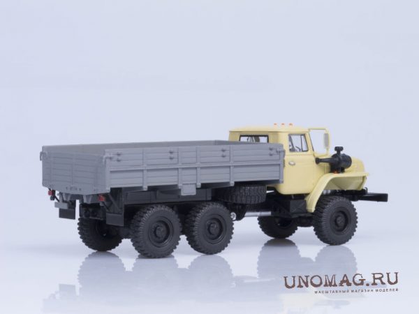 Ural-43202 xe tải vàng nhạt - Hình ảnh 3